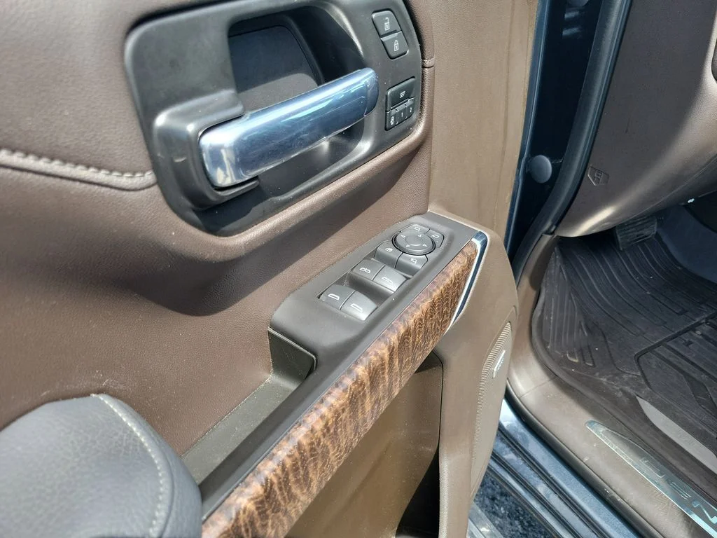 Used 2021 Dark Sky Metallic GMC Denali image 12