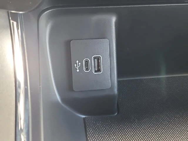 New 2026 Black Metallic Ford XLT image 27