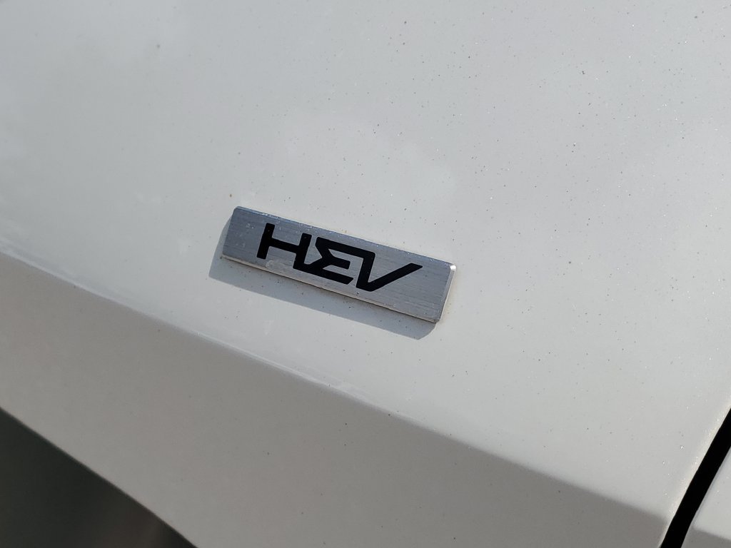Used 2024 White Kia EX image 6