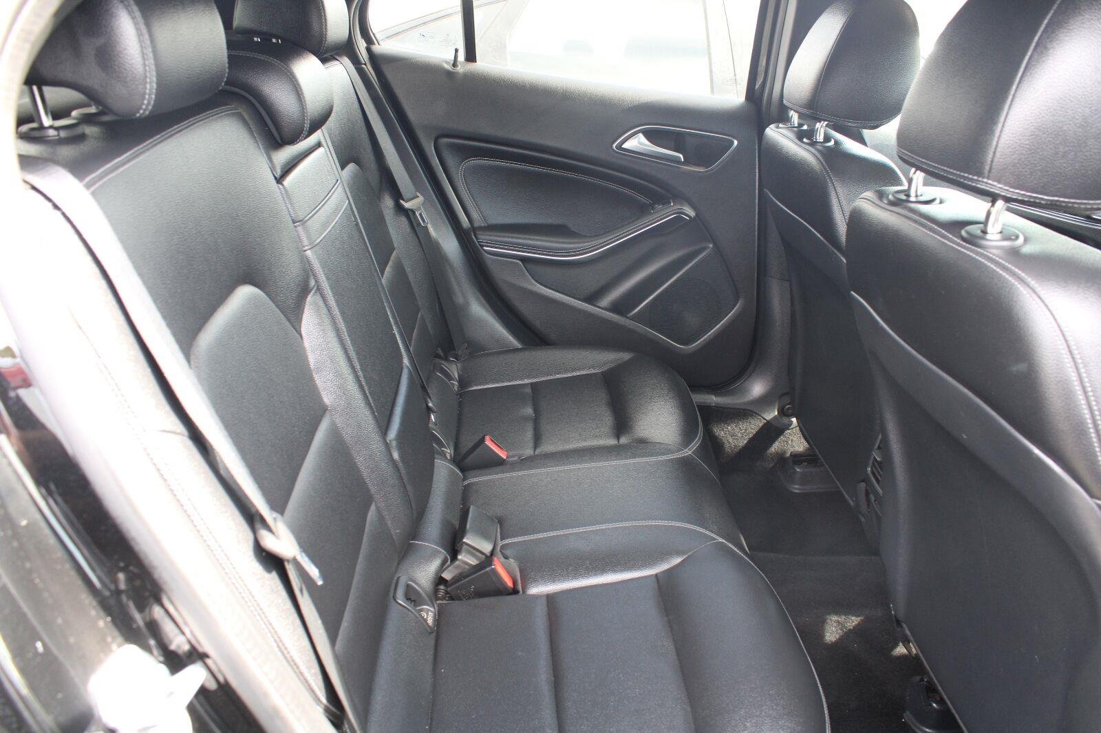 Used 2019 Night Black Mercedes-Benz GLA 250 image 5