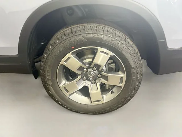 New 2026 Sonic Gray Pearl Honda RTL image 24