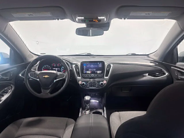 Used 2025 Gray Chevrolet LT image 22