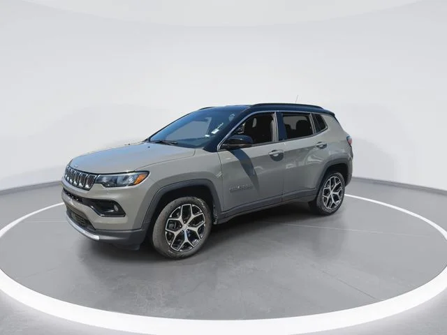 Used 2024 Gray Jeep Limited image 4