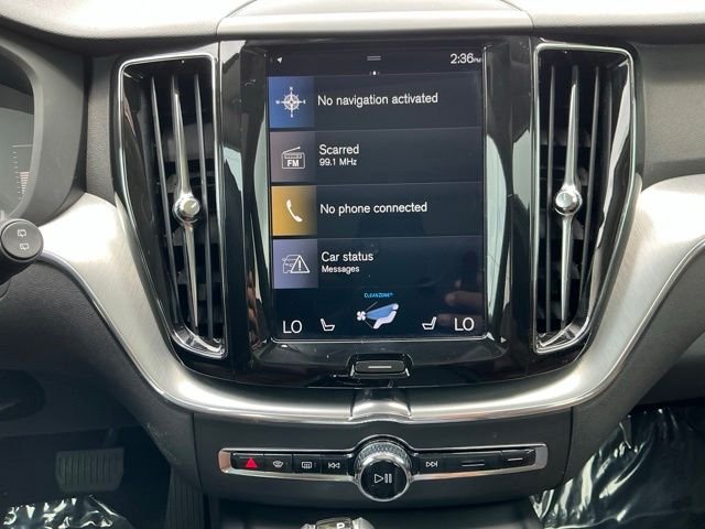 Used 2019 White Volvo T5 Momentum image 52