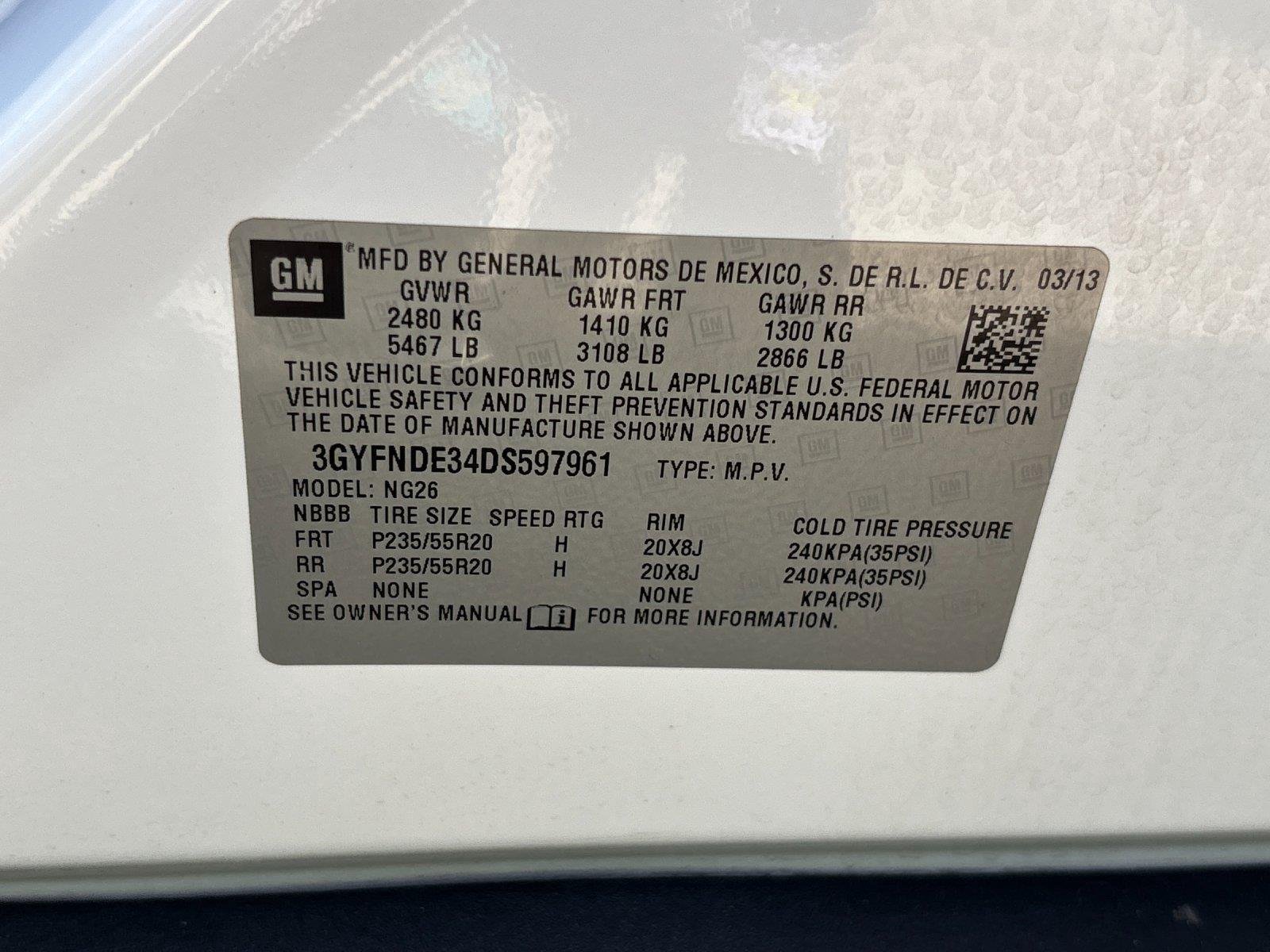 Used 2013 Platinum Ice Tricoat Cadillac Performance Collection image 11
