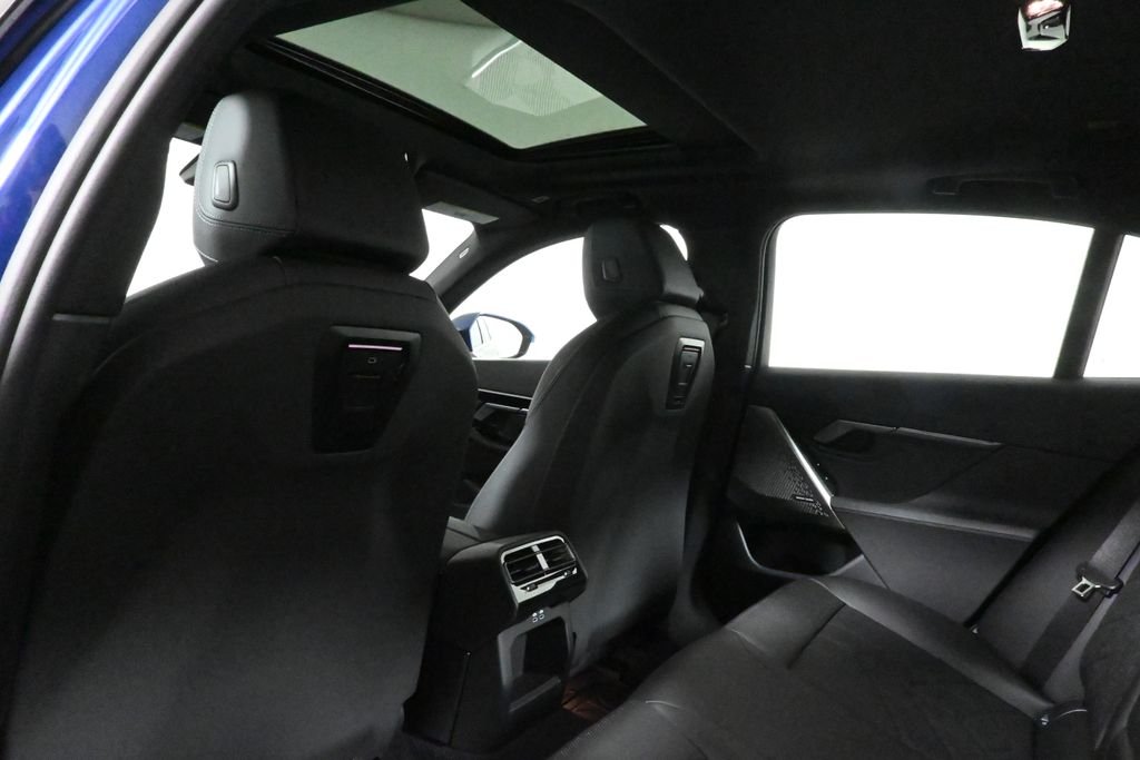 Used 2026 Blue BMW 530i xDrive image 34