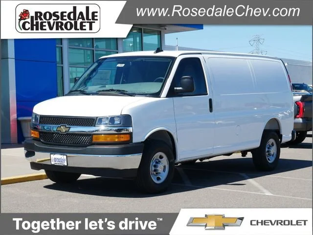2025 Chevrolet Express 3500 Work Van HD's photo