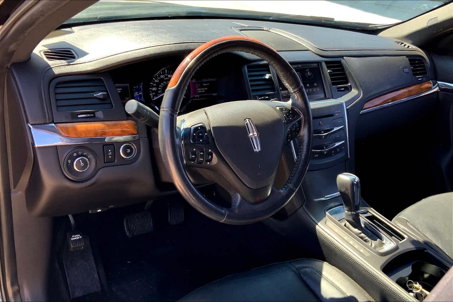Pre-Owned 2014 Lincoln MKS