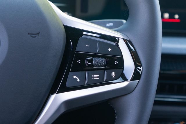 New 2026 Skyscraper Grey Metallic BMW xDrive40 image 19