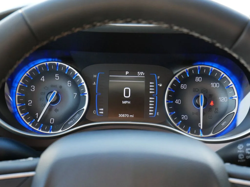 Used 2024 Silver Chrysler LX image 21