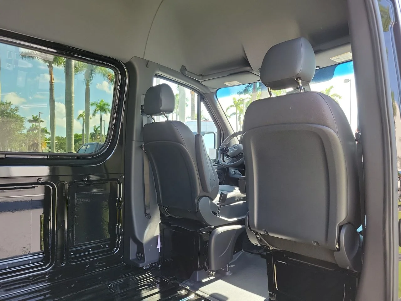 New 2026 Obsidian Black Metallic Mercedes-Benz Cargo 170 WB image 15