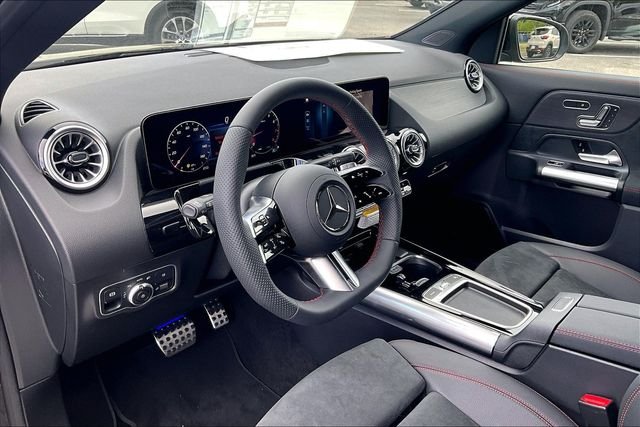 New 2026 Cosmos Black Metallic Mercedes-Benz GLA 250 image 5