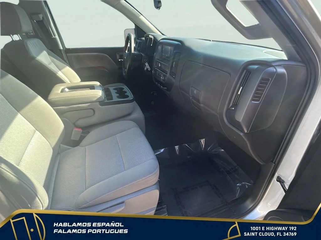 Used 2019 SILVER ICE METALLIC Chevrolet Custom image 23