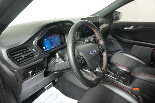 Used 2023 Cinnabar Red Metallic Ford ST-Line image 18