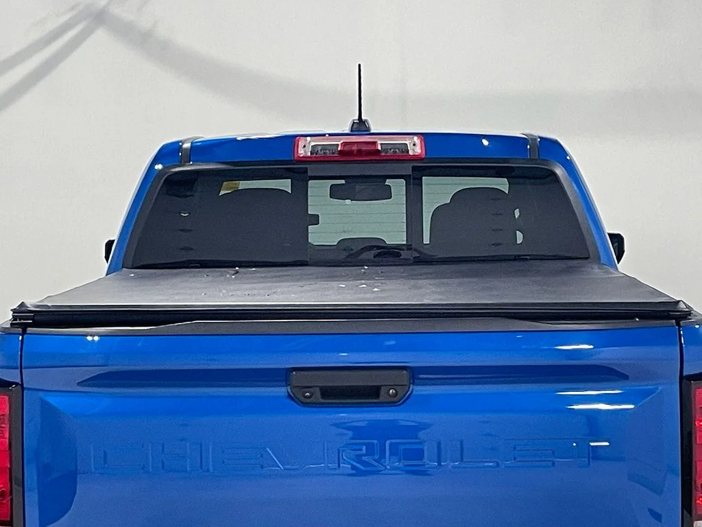 Used 2024 Blue Chevrolet Z71 image 13
