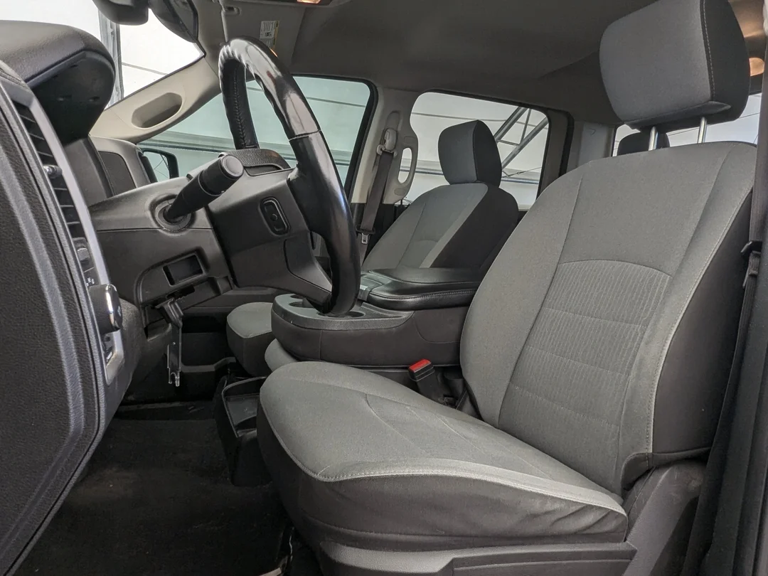 Certified Used 2022 Black RAM Express - - 4X4 - Sub Zero Pkg - Electronics Grp - Park Sensors - Remote Start & More! image 15