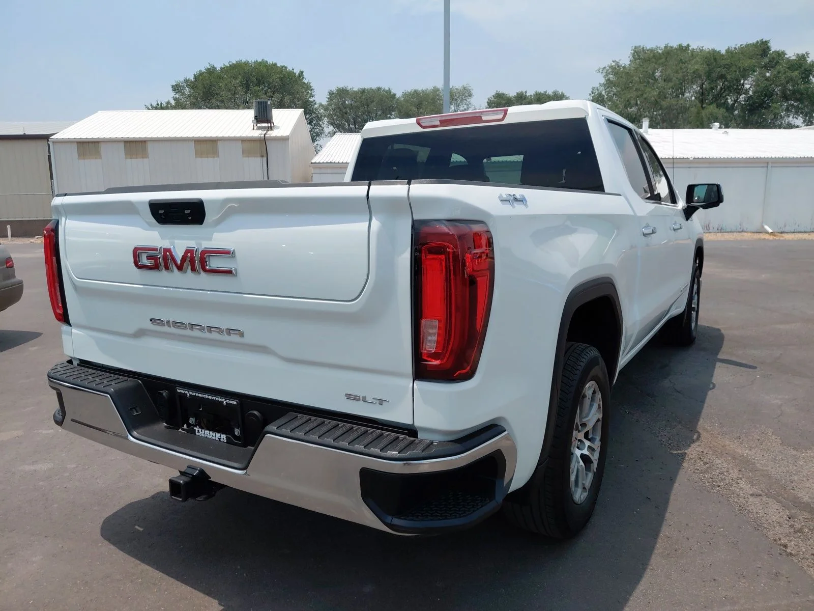Used 2025 White GMC SLT image 4