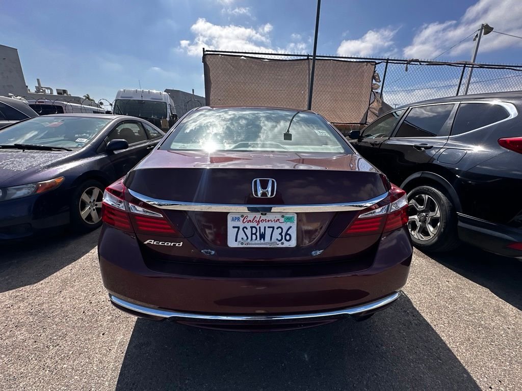 Used 2016  Honda LX image 19