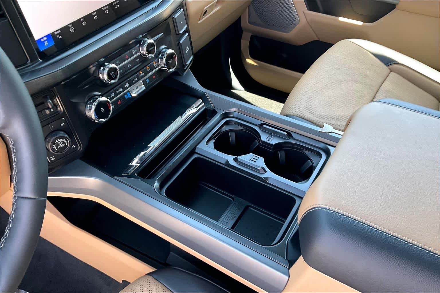 New 2026 Oxford White Ford F-250® Lariat® image 7