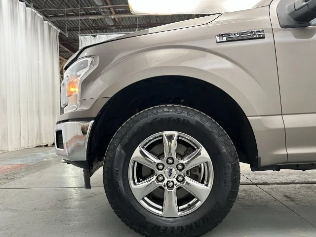 Used 2020 Gray Ford XLT image 21