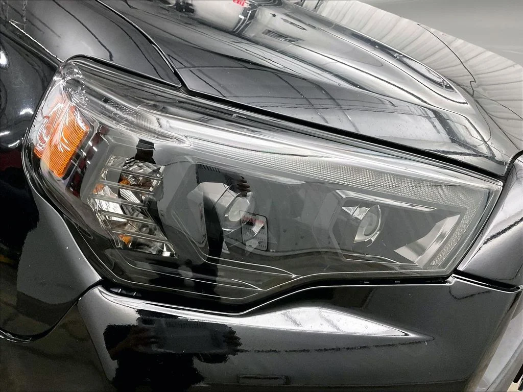 Used 2015 Black Toyota Limited image 34