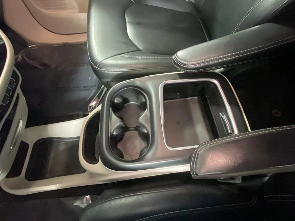 Used 2022 White Chrysler Touring L image 25