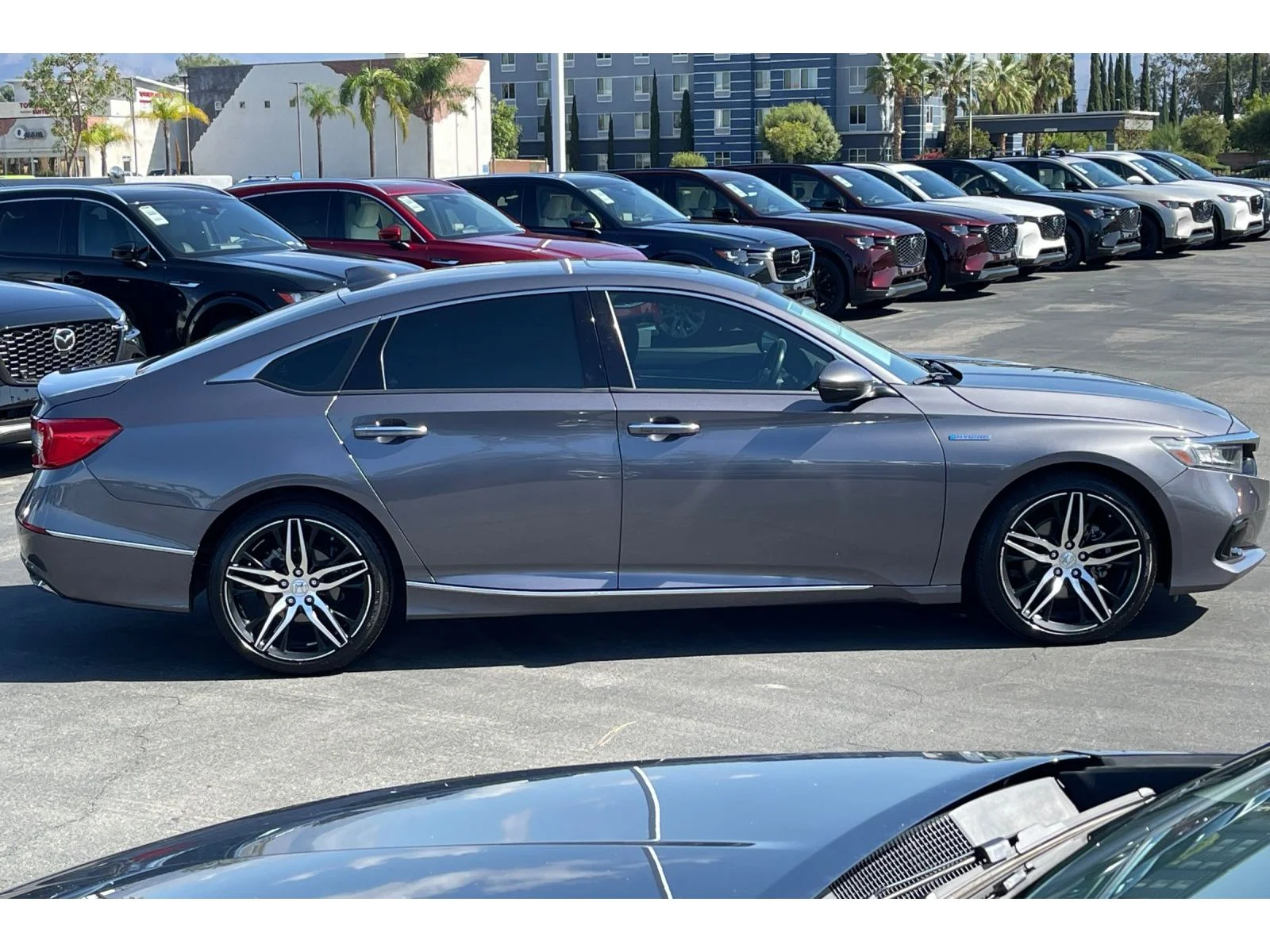 Used 2021 Modern Steel Metallic Honda Touring image 7