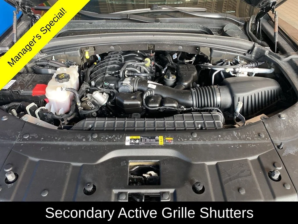 Used 2023 Black Jeep Altitude X image 21
