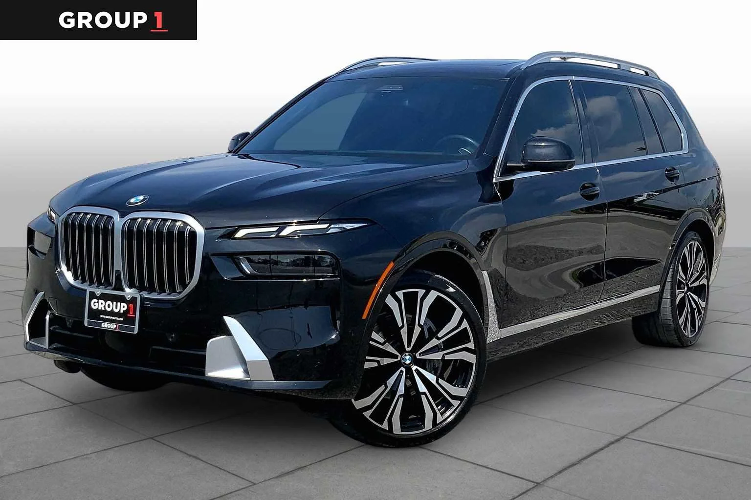 2023 BMW X7 xDrive40i's photo