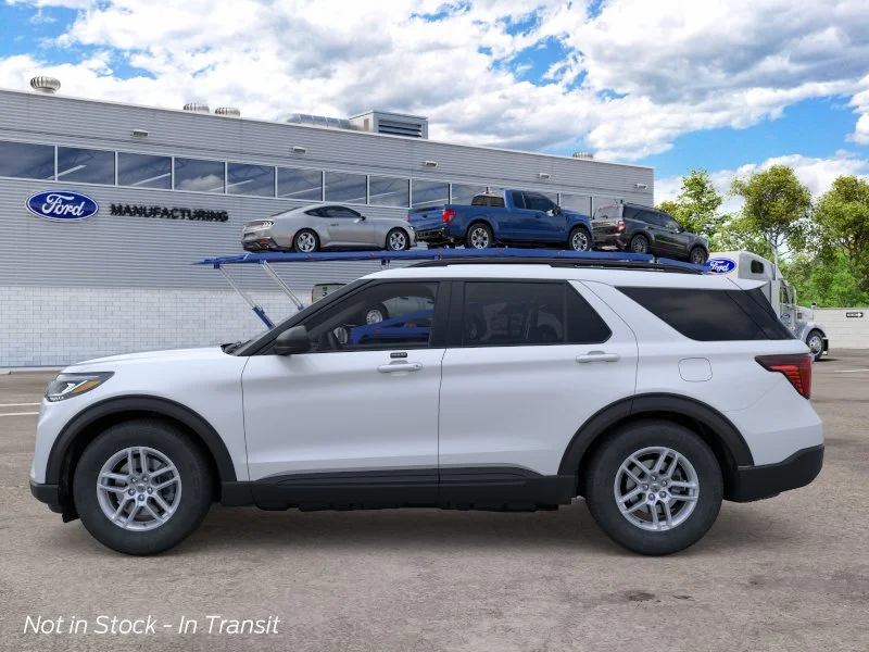 New 2026 Space White Metallic Ford Active image 3