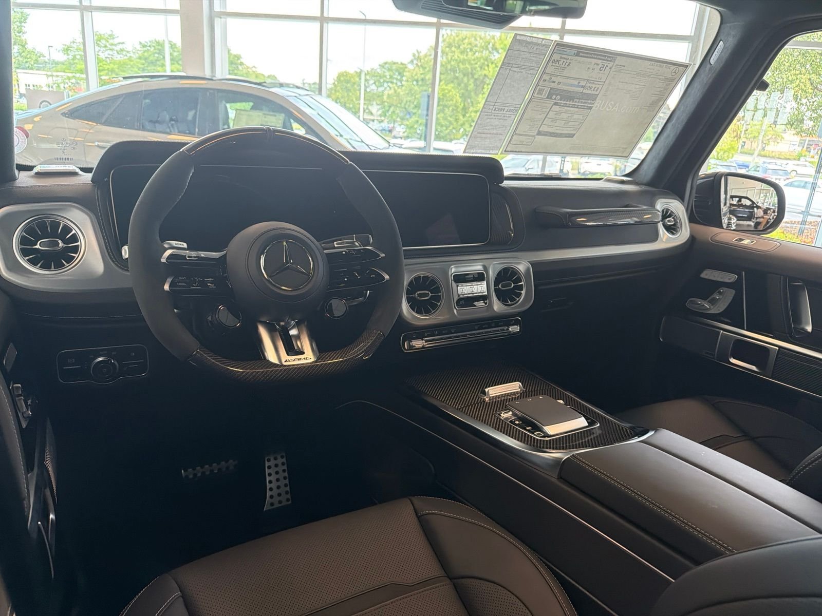 New 2027 MANUFAKTUR Arabian Grey Non- Metallic Mercedes-Benz  image 7