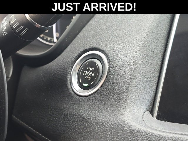 Used 2020 White Cadillac Premium Luxury image 18