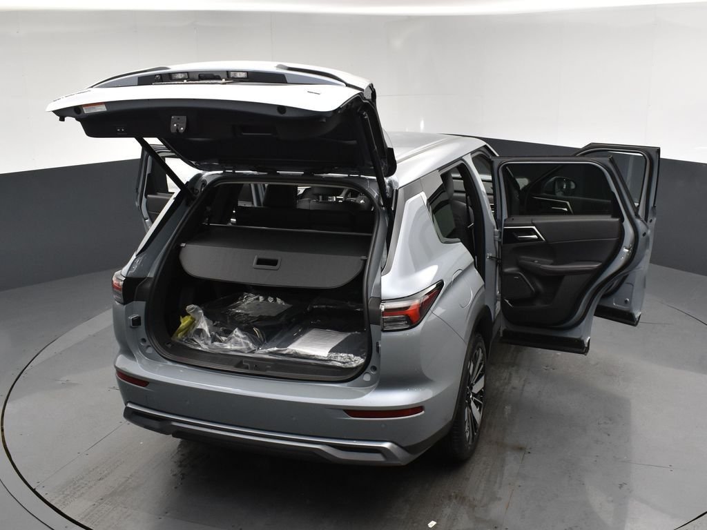 New 2026 Gray Mitsubishi SE image 27