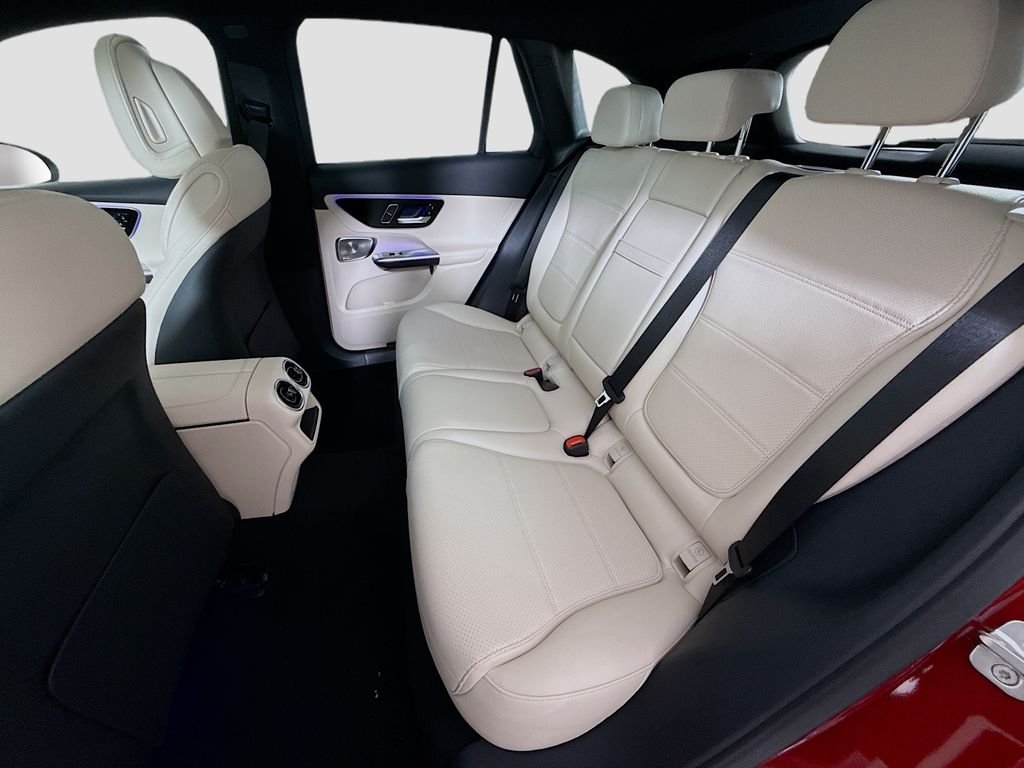 New 2026 MANUFAKTUR Patagonia Red Metallic Mercedes-Benz GLC 300 image 26