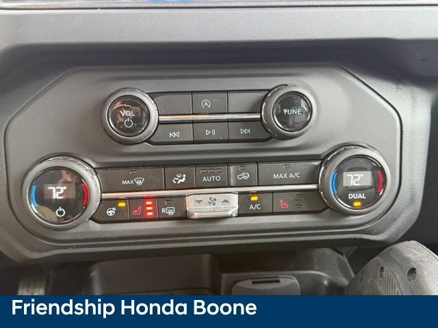 Used 2025 Beige Ford Badlands image 27