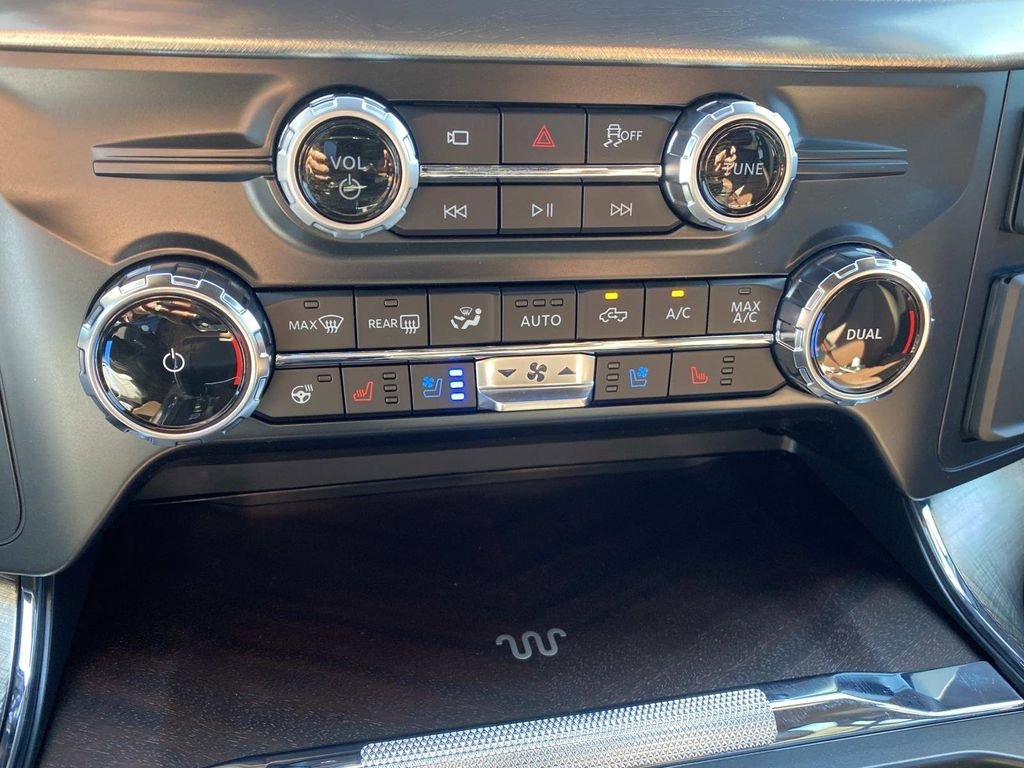 New 2026 Star White Metallic Tri-Coat Ford King Ranch® image 16