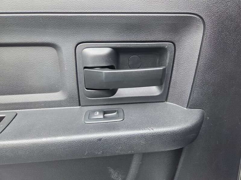 Used 2018 Bright White Clearcoat Ram Tradesman image 13