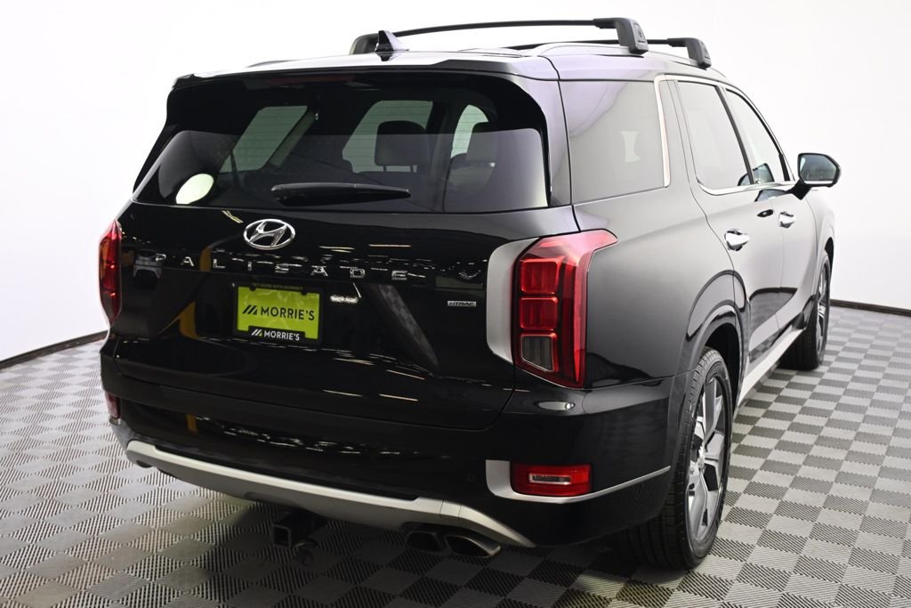 Used 2021 Black Hyundai Limited image 6