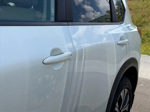Used 2023 White Nissan SV image 16