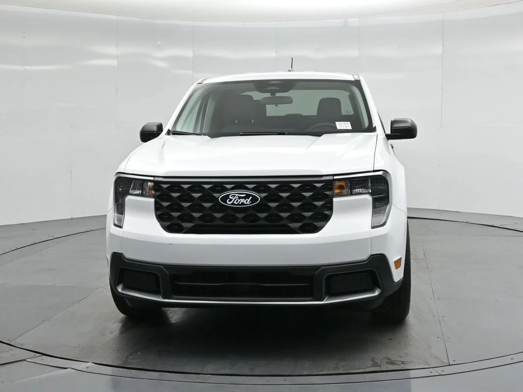 New 2026 Oxford White Ford XLT image 21