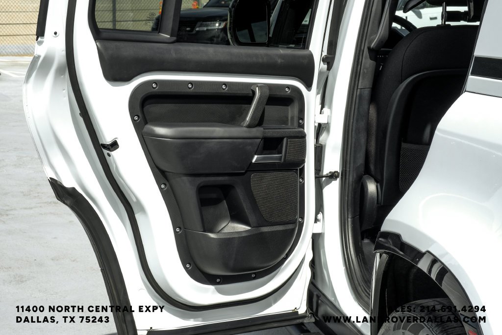 Used 2026 Fuji White Land Rover V8 image 56