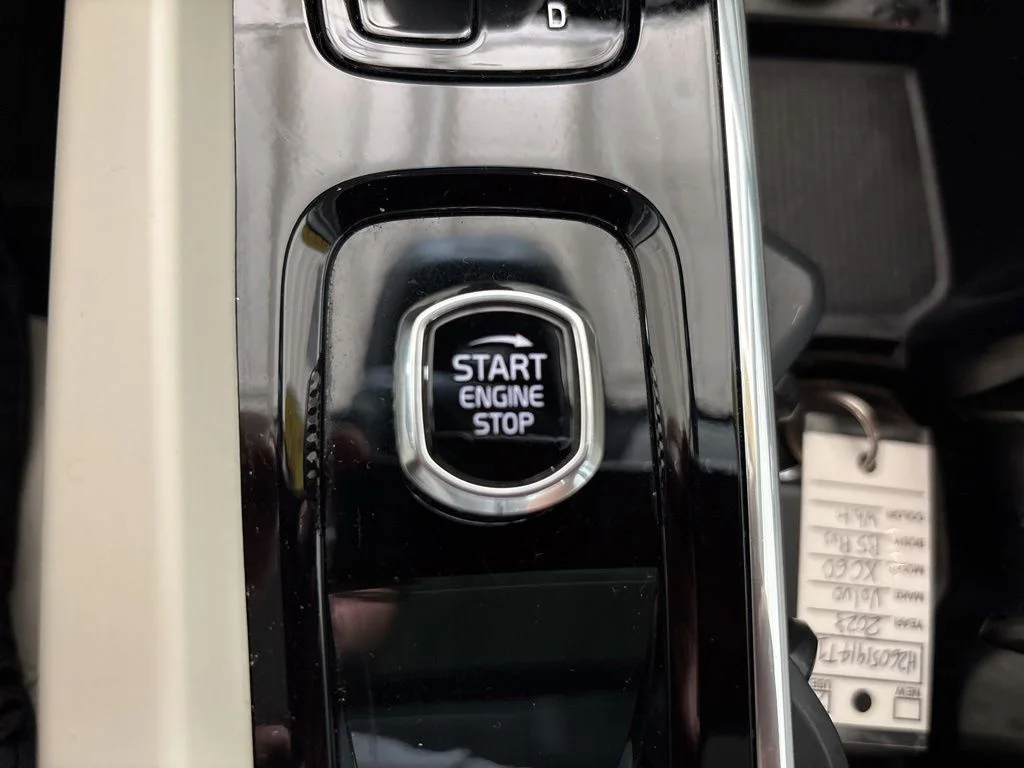 Used 2023 White Volvo B5 Plus Bright Theme image 22