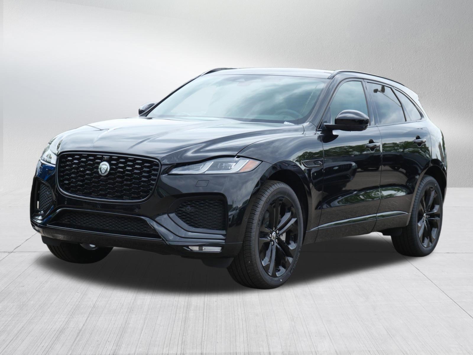 2026 Jaguar F-PACE P400 R-Dynamic S's photo