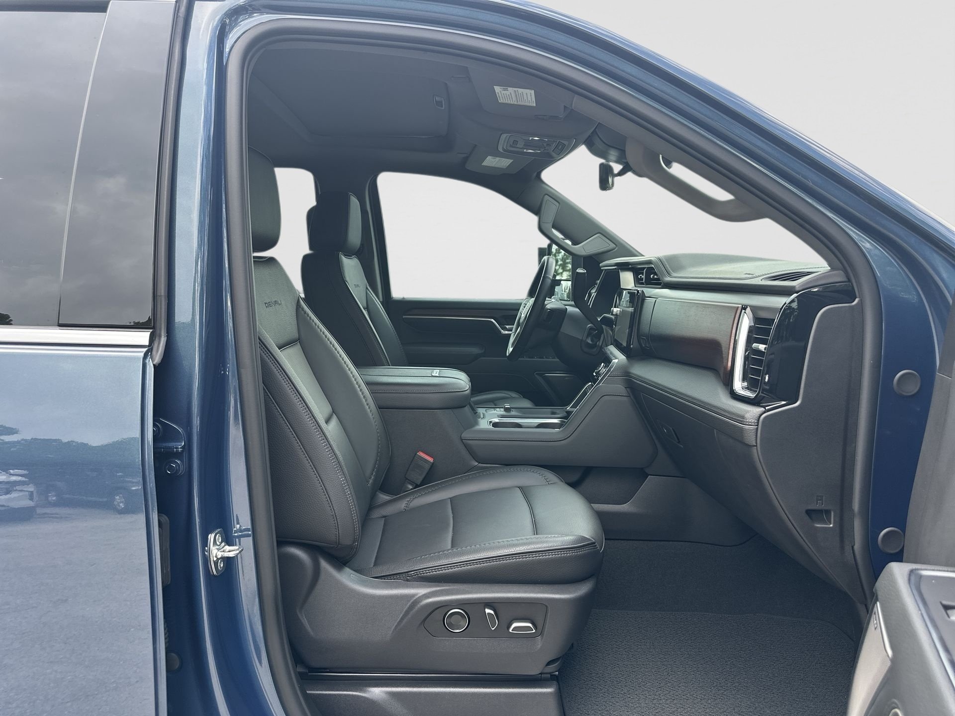 2026 GMC Sierra 2500HD Denali - Photo 28