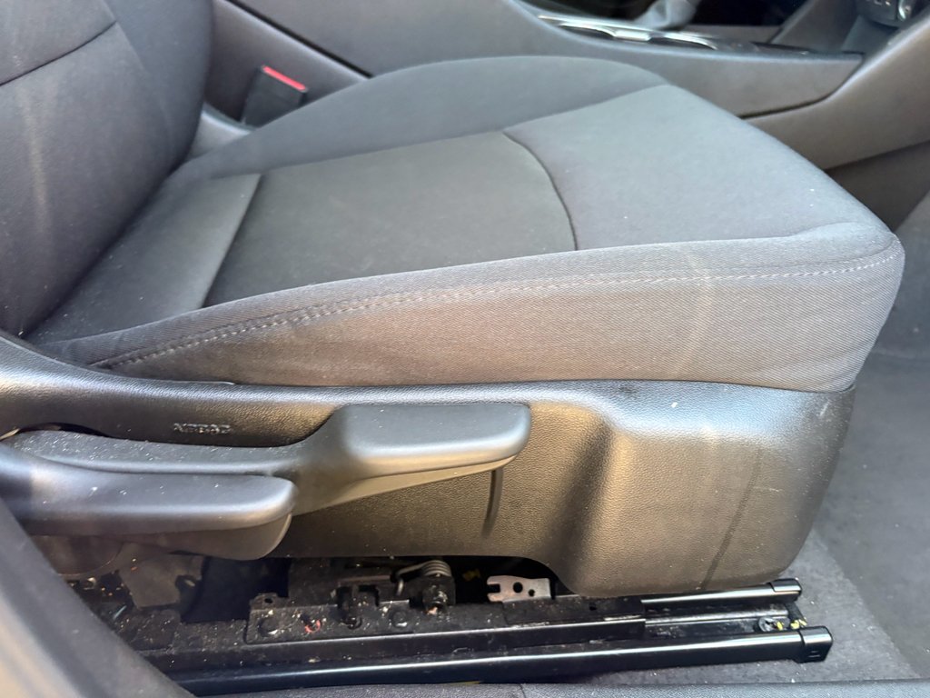 Used 2024 Summit White Chevrolet LT image 23