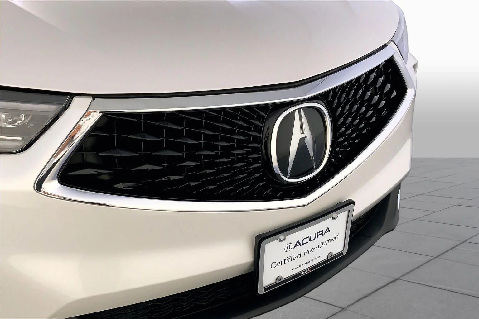 Certified Used 2023 Platinum White Pearl Acura BASE image 32