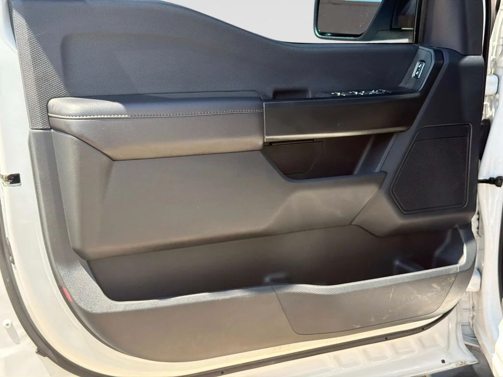 Used 2023 Oxford White Ford XL image 18