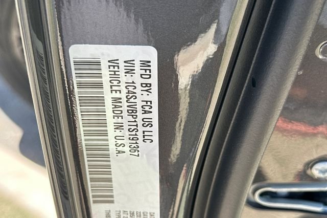 New 2026 Baltic-Gray Metallic Clear-Coat Exterior Paint Jeep Limited Reserve image 28