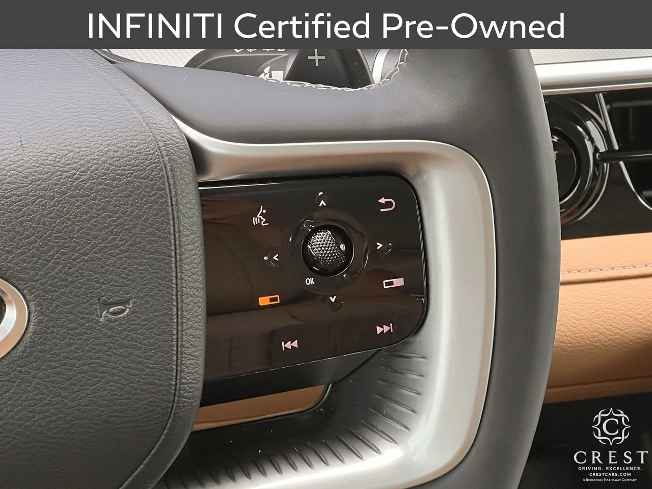 Certified Used 2026 Black Obsidian INFINITI LUXE image 16