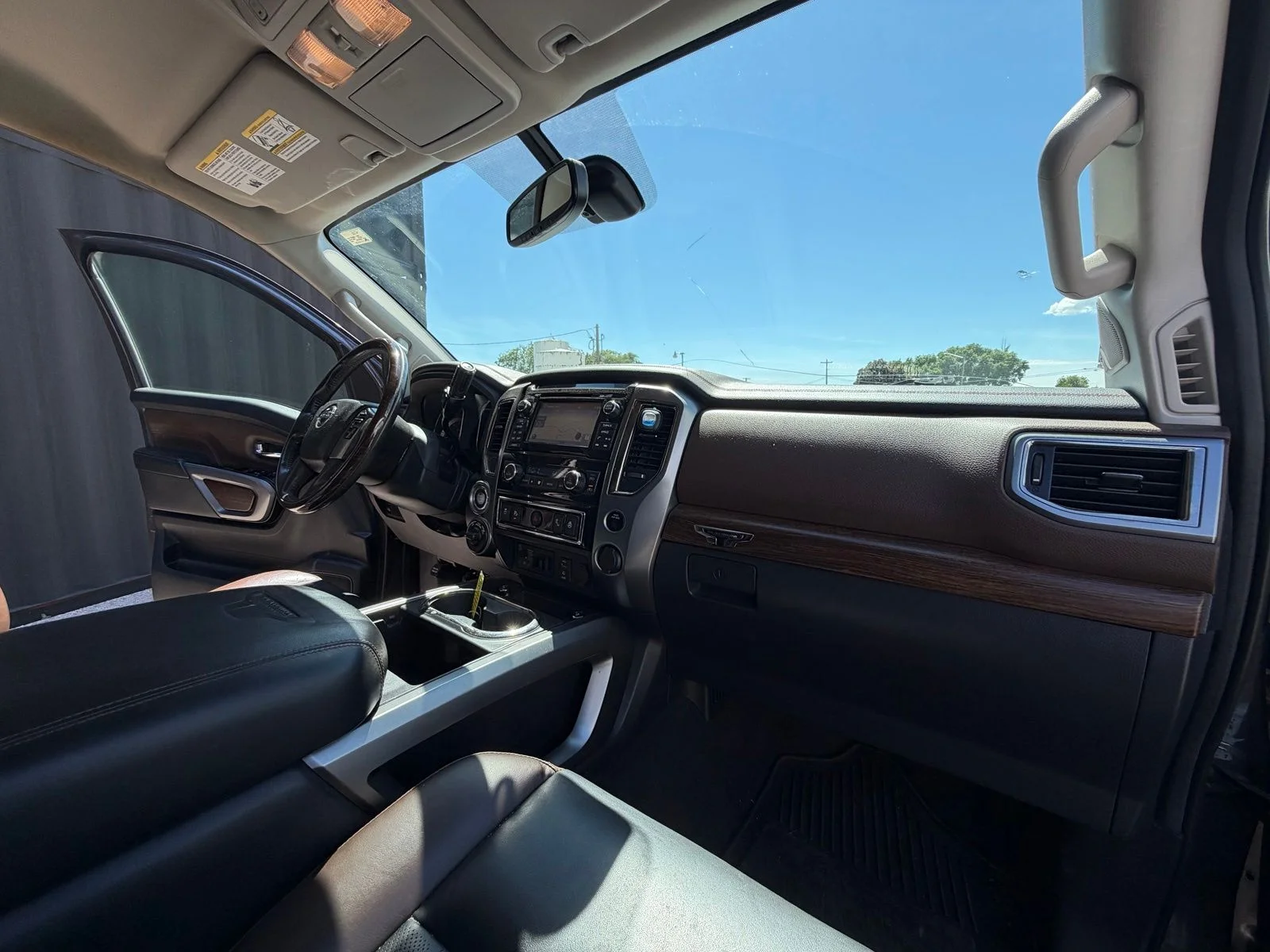 Used 2017 Brown Nissan Platinum Reserve image 18